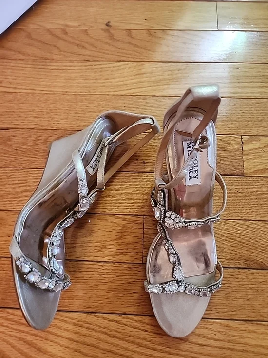 Badgley Mischka Women's Metallic Gold Gem-Embellished Strappy Wedge Sandals - Picture 2 of 10